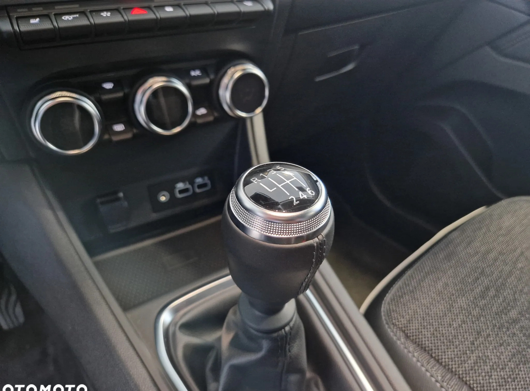 Renault Captur cena 98300 przebieg: 1, rok produkcji 2023 z Olecko małe 596